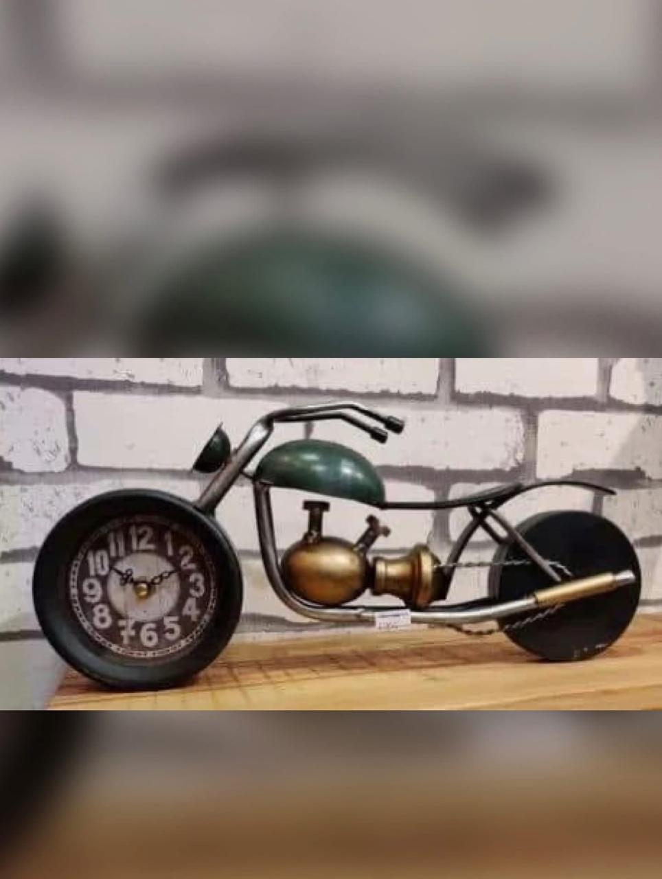 MOTOCYCLR VINTAGE CLOCK