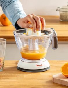 𝗠𝗼𝘂𝗹𝗶𝗻𝗲𝘅 Vita Press Juicer With Hand 1L - Image 2