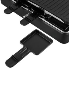 𝗦𝗶𝗹𝘃𝗲𝗿 𝗖𝗿𝗲𝘀𝘁 Kitchen Tools 1300W Raclette Grill - Image 5