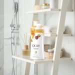 Olay Ultra Moisture Body Wash with Shea Butter 22 fl oz - Image 2
