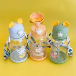 Cartoon Water Bottle with Straw for Kids Cartoon Design Plastic Water Bottle 600ml