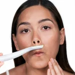 Finishing Touch Flawless Derma plane, Lighted Facial Exfoliator and Hair Remover - Image 4