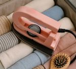 Portable Electric Iron Travel Iron Mini Iron Folding Dual Voltage Three-Speed Adjustment No Use Water Lightweight Best for Travel with Anti Slip Handle and Non Stick Soleplate pink