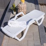 Danube Home Emily Sun Lounger | Modern Design Poolside Louge Chair | Single Seater Sun Bed | Heavy Duty Lounge Chairs For Outdoor Garden Pool SideL 190 x W 66 x H 50 cm - White