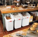 Large Ingredient Storage Bin, Flour Rice Food Storage Containers Bin with 500 Cups, Commercial Bins with 360° Wheels, Scoop and Lid for Kitchen, White